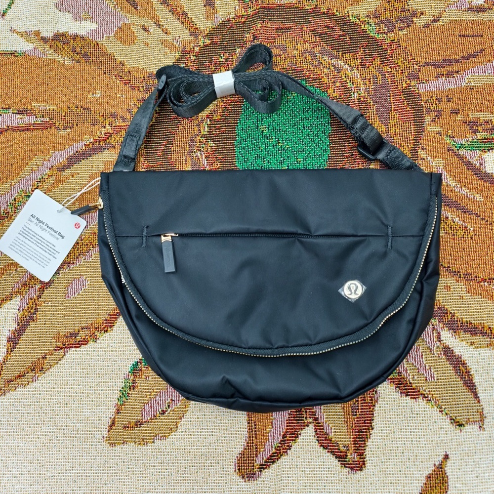 lululemon athletica Festival Bag 5L • Black/Gold • New